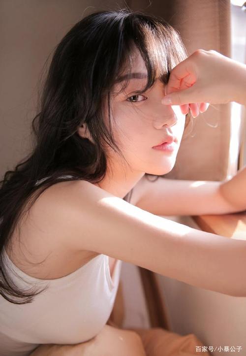 亚洲少妇熟女一区二区的相关介绍