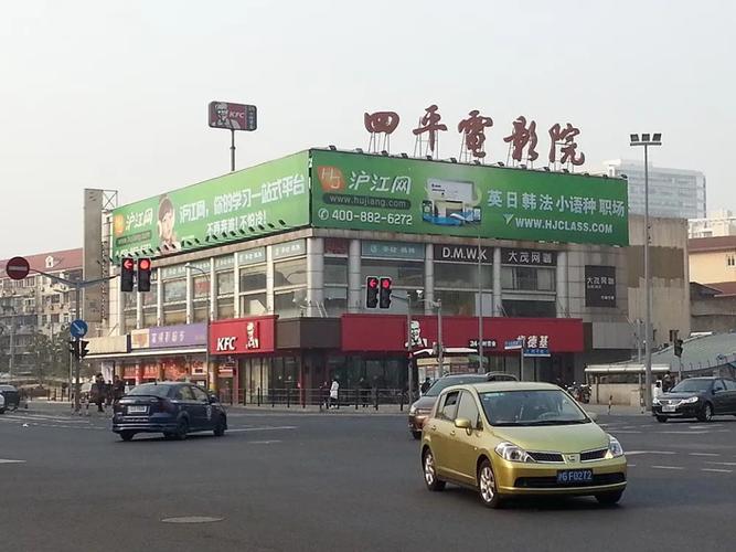 亚洲熟女少妇乱综合图片区的相关介绍