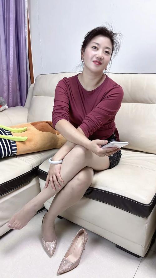 亚洲人妻搭讪的相关介绍