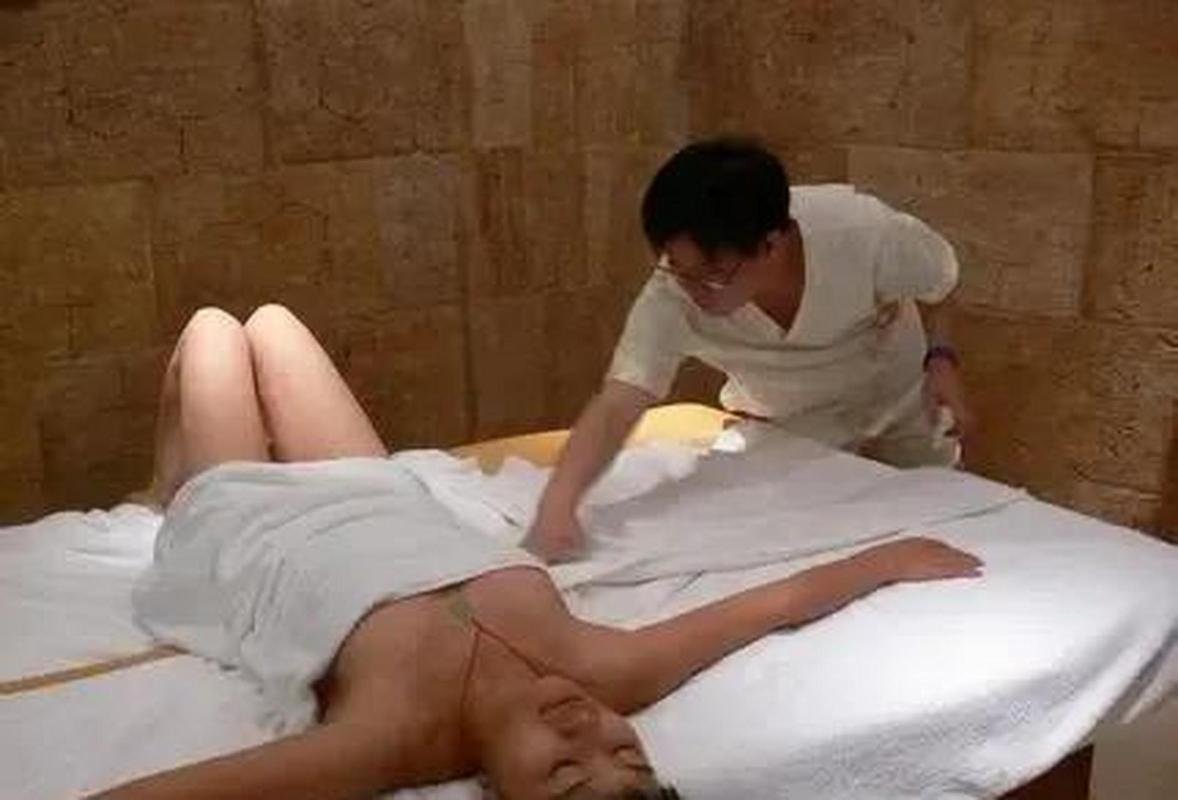 人妻少妇中出的相关介绍