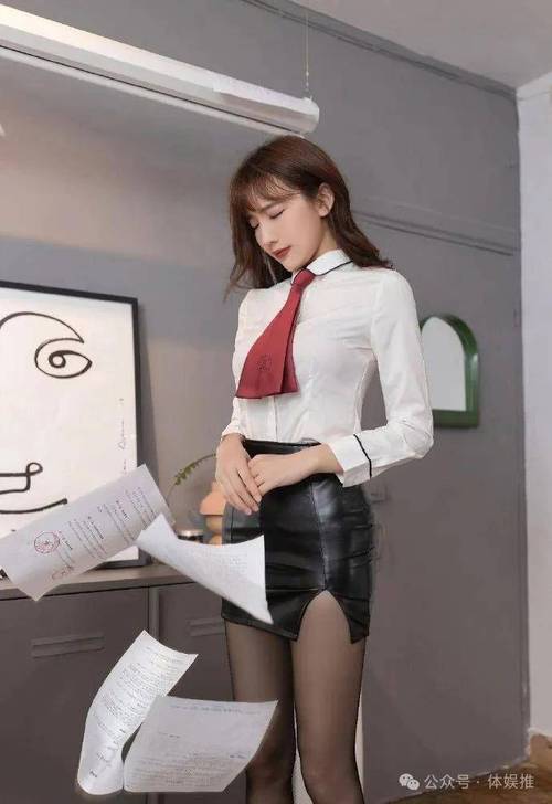 鞠婧祎被c到高潮的小说的相关介绍