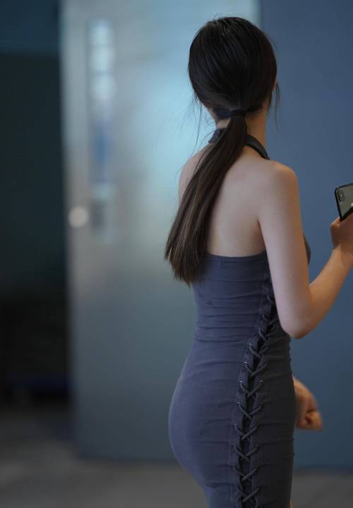 av色婷婷久久的相关介绍