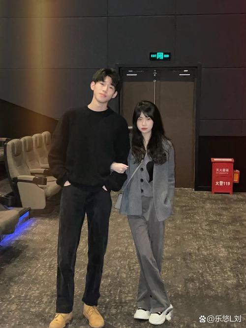 亚洲欧美成人免费在线的相关介绍